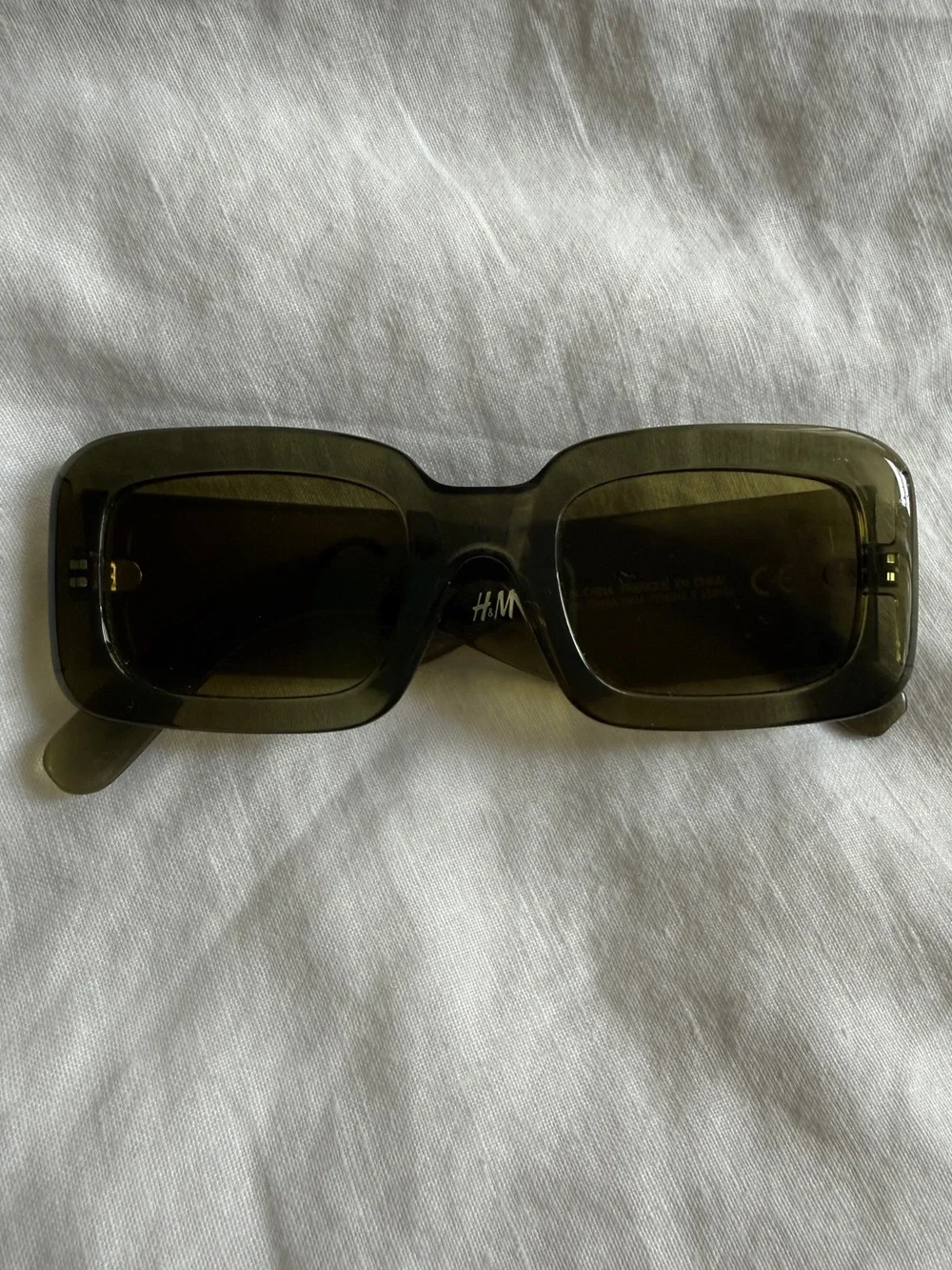 H&M Dark Olive Rectangular Sunglasses